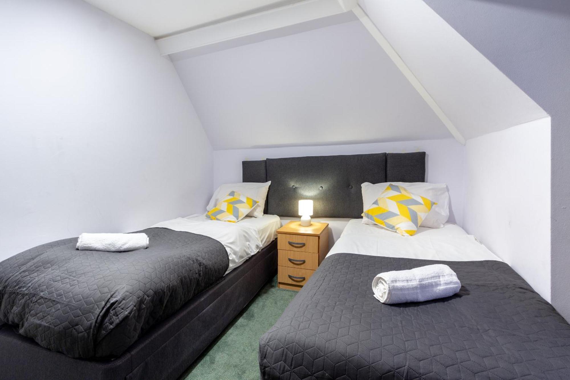 London Gatwick Inn Zewnętrze zdjęcie