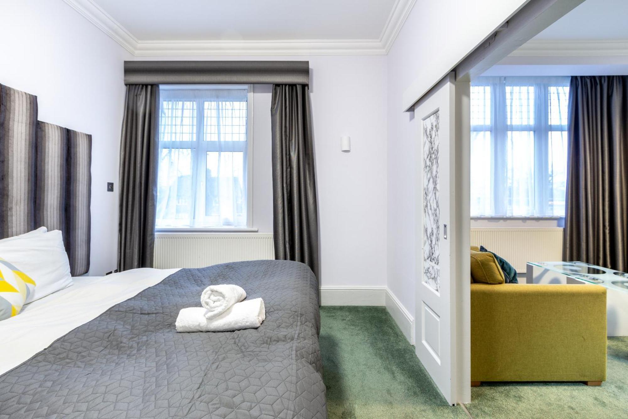London Gatwick Inn Zewnętrze zdjęcie