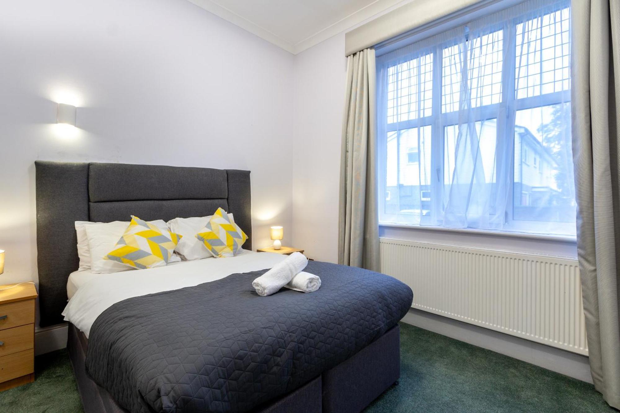 London Gatwick Inn Zewnętrze zdjęcie